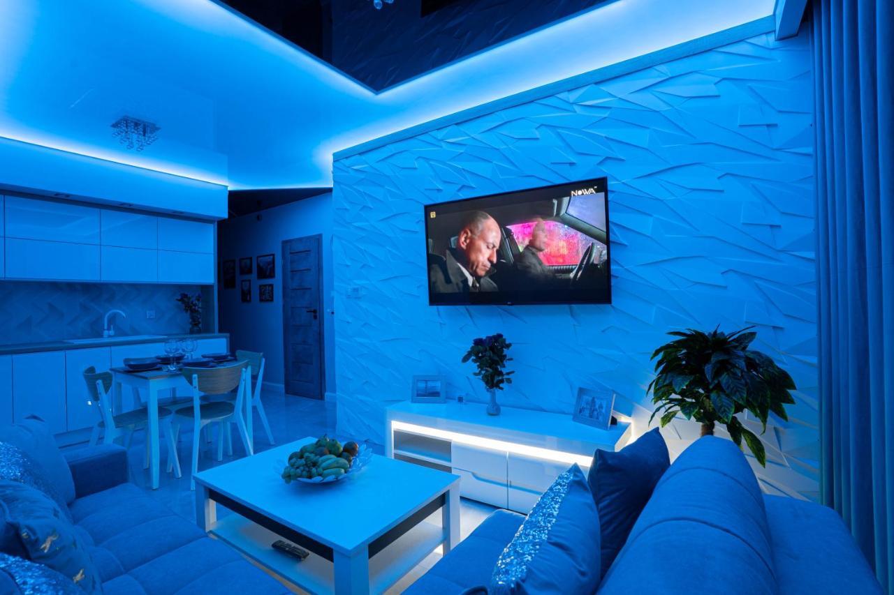 New Apartament Vip Blue Warszawa+Parking Wola Mrokowska エクステリア 写真
