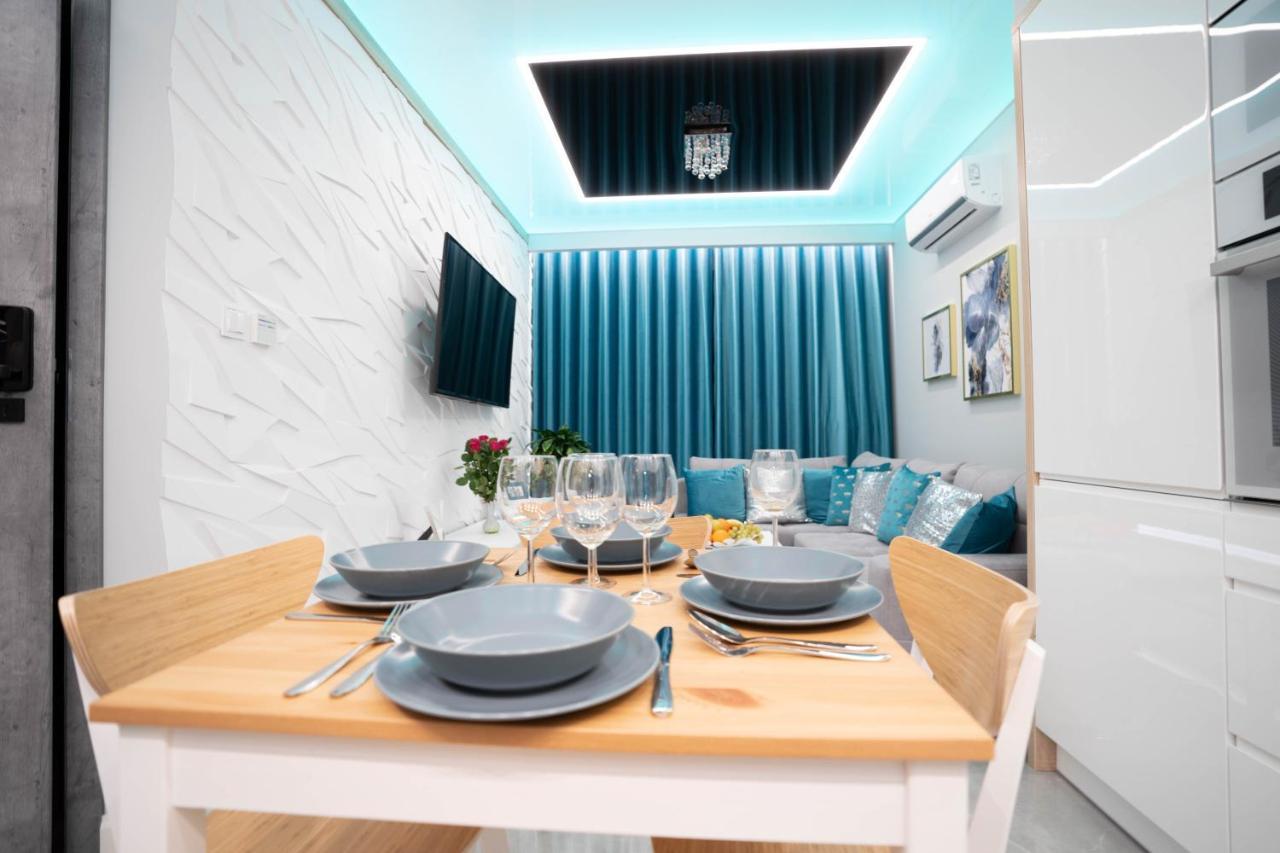 New Apartament Vip Blue Warszawa+Parking Wola Mrokowska エクステリア 写真