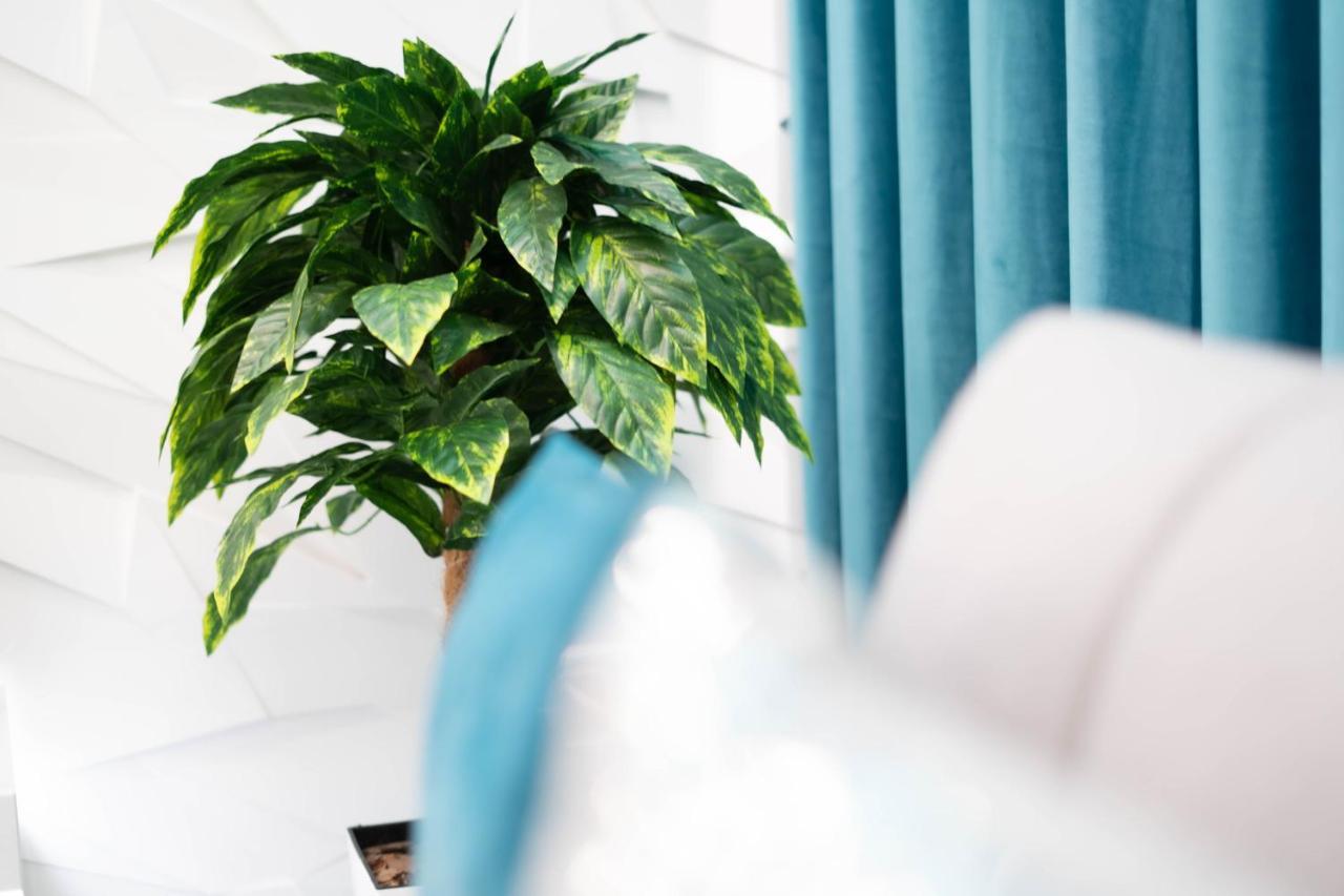 New Apartament Vip Blue Warszawa+Parking Wola Mrokowska エクステリア 写真