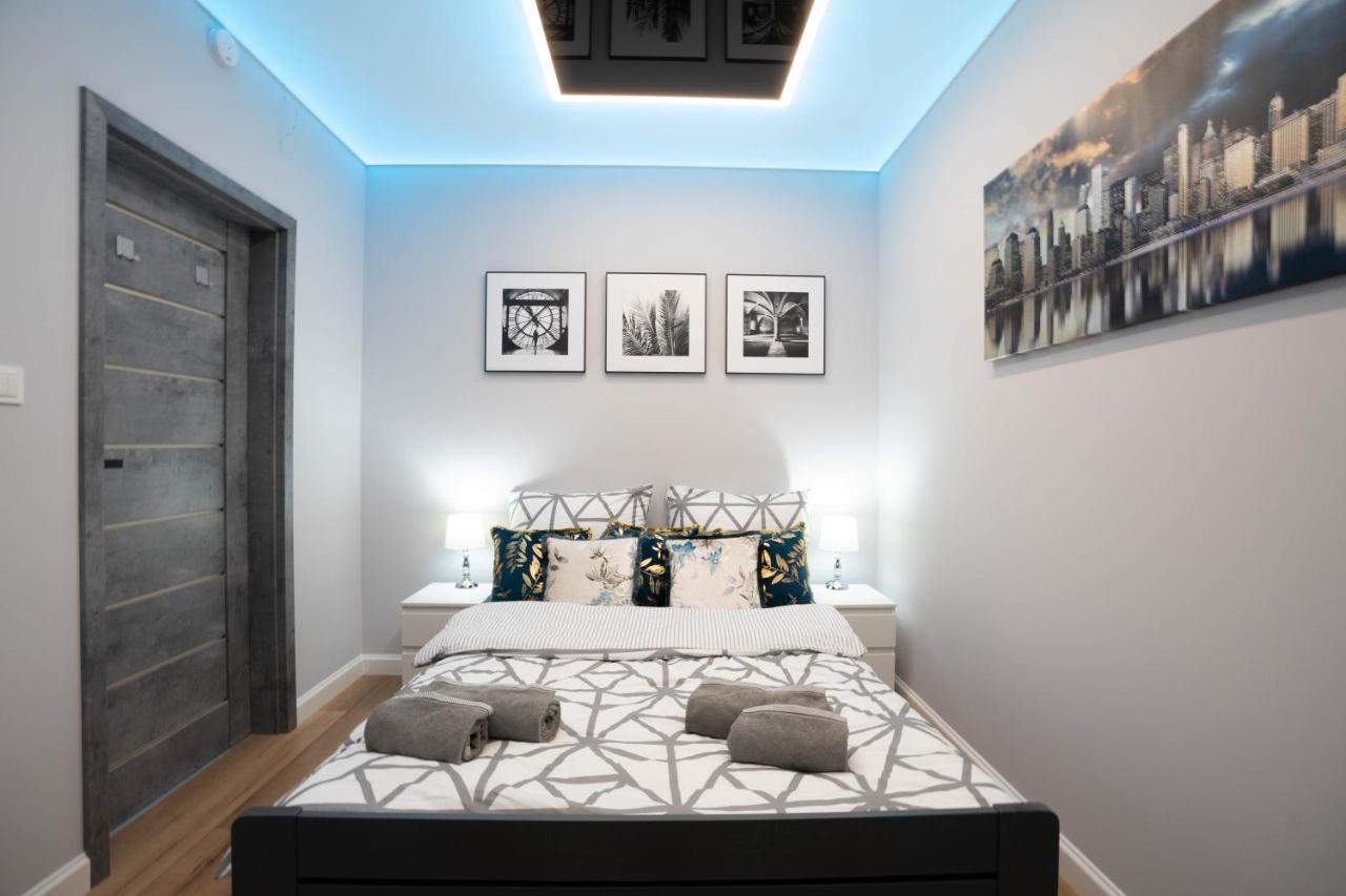 New Apartament Vip Blue Warszawa+Parking Wola Mrokowska エクステリア 写真